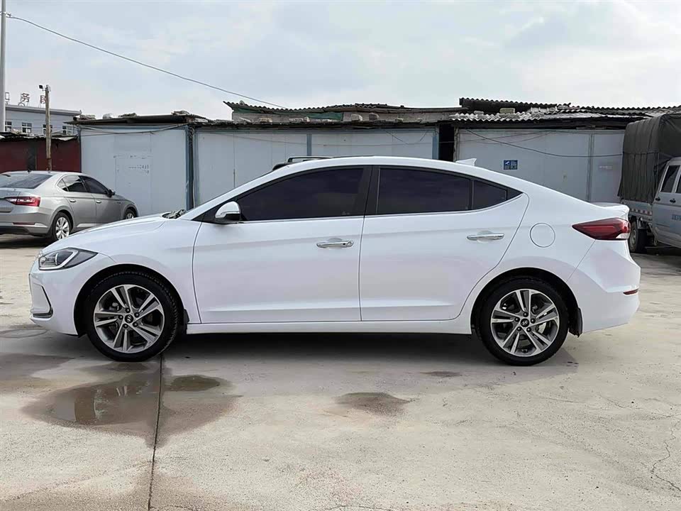 Hyundai Lead