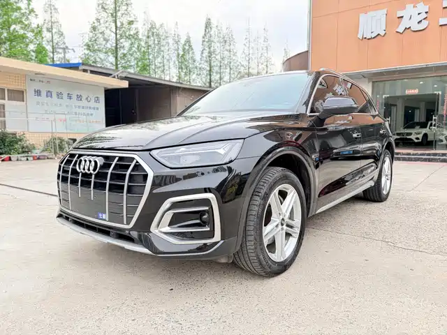 Audi Q5L 2023 — купить из Китая под заказ