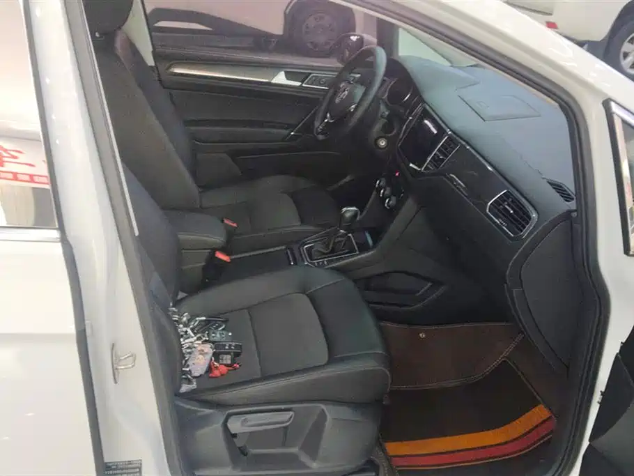 Volkswagen Golf*Jiayu