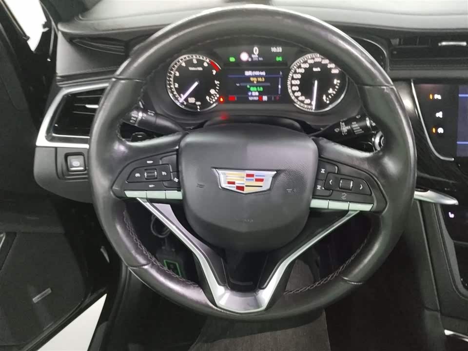 Cadillac XT6