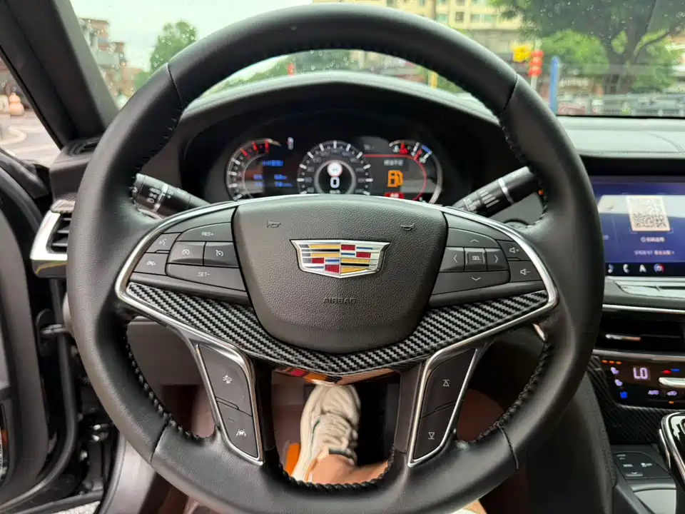 Cadillac CT6
