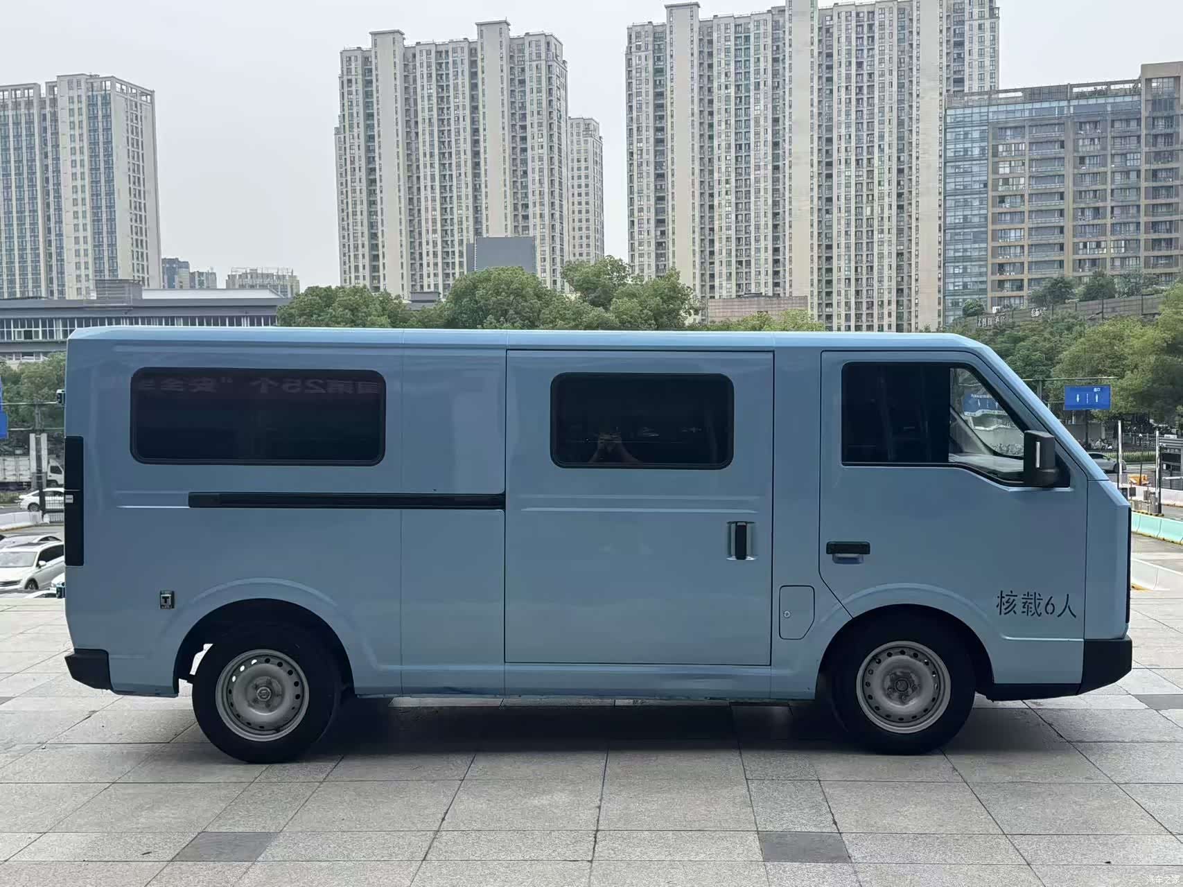 SRMXinYuanXinNengYuan E3L, 2025 全部照片