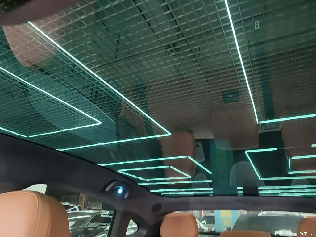 Geely 8, 2025 18