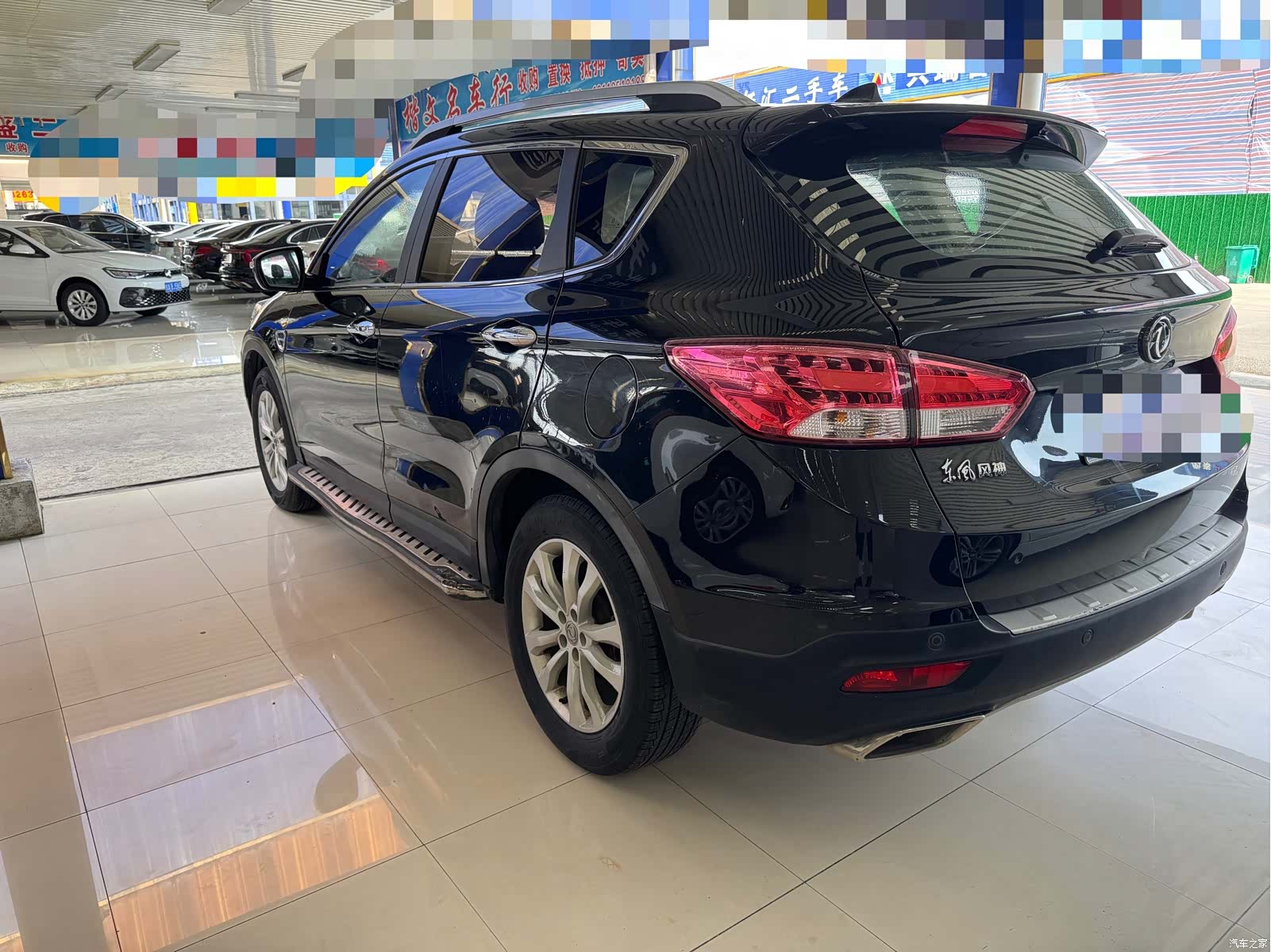 DongFeng AX7, 2015 9