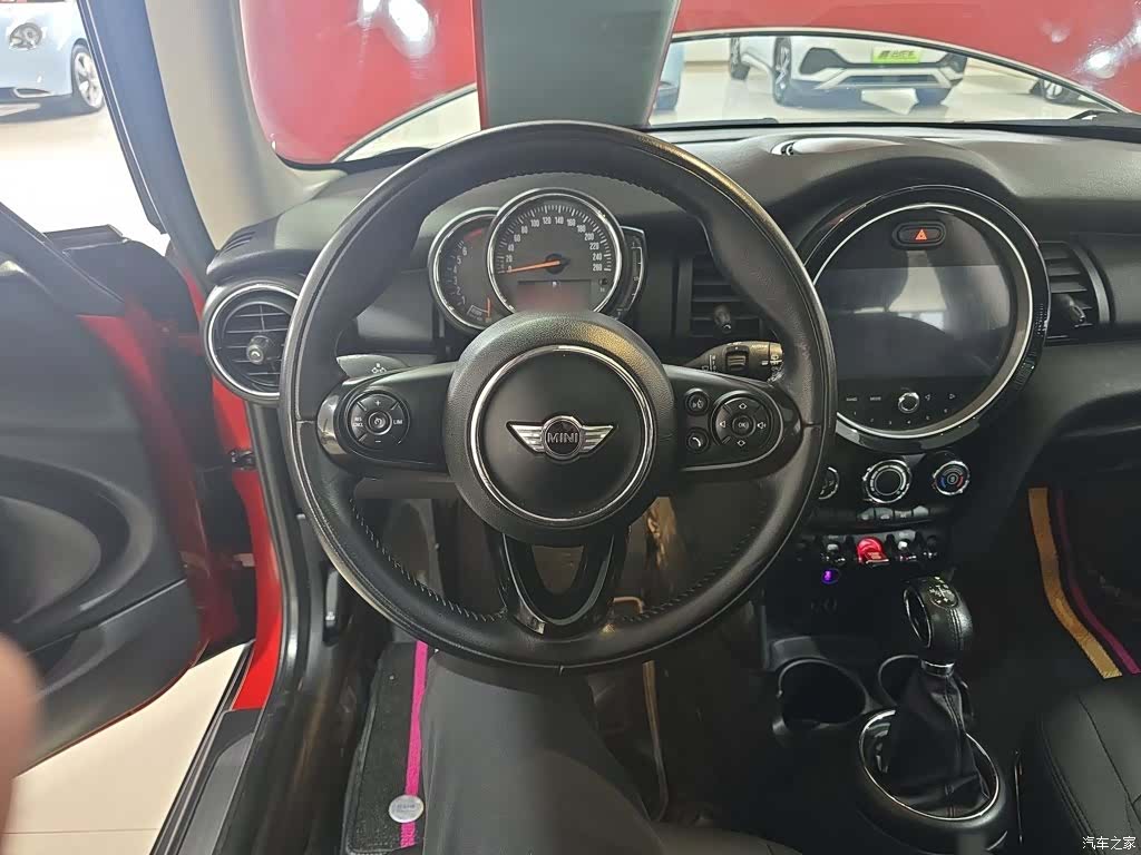 Mini ONE, 2018 7
