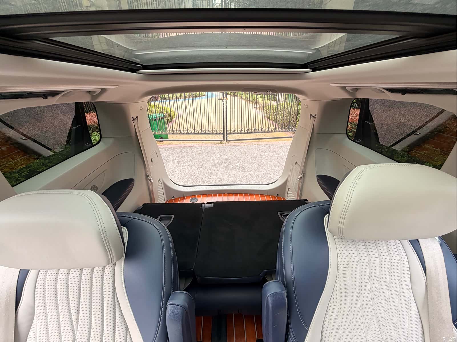Maxus G90, 2023 42