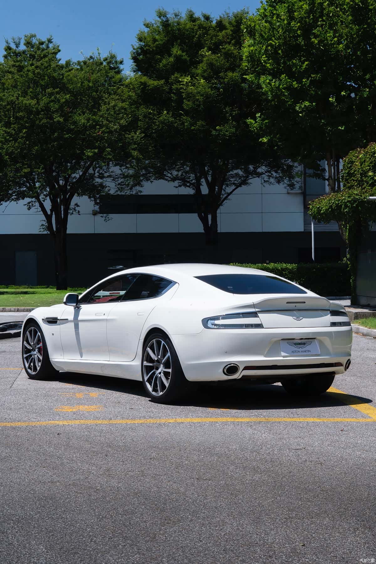 Aston Martin Rapide, 2017 4