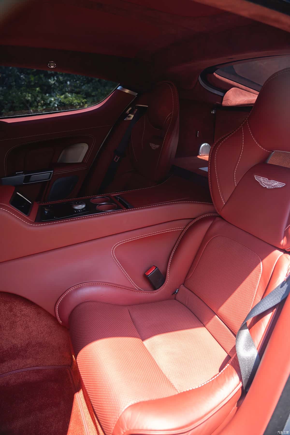Aston Martin Rapide, 2017 17