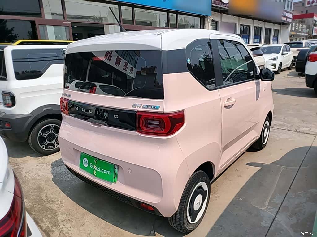 Wuling MINIEV, 2021 все фото