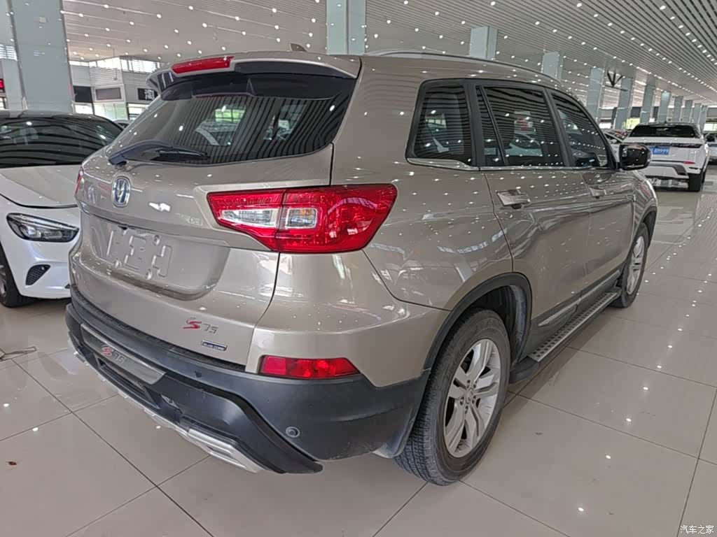 Changan CS75, 2015 7
