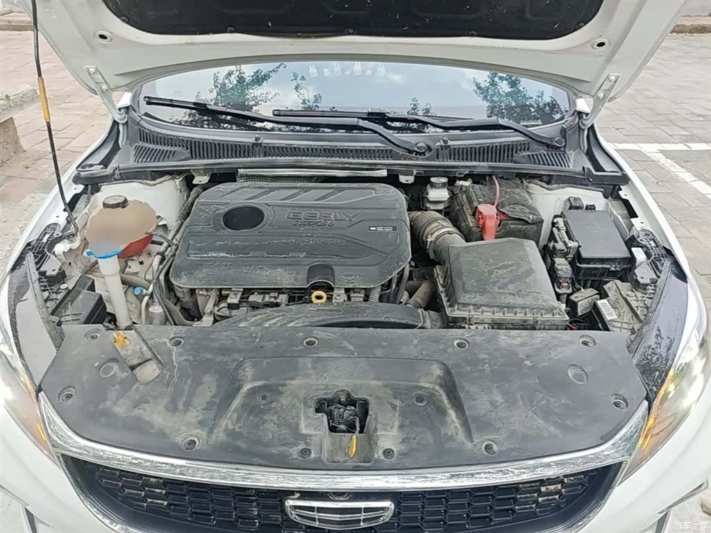 Geely Binray, 2022 20