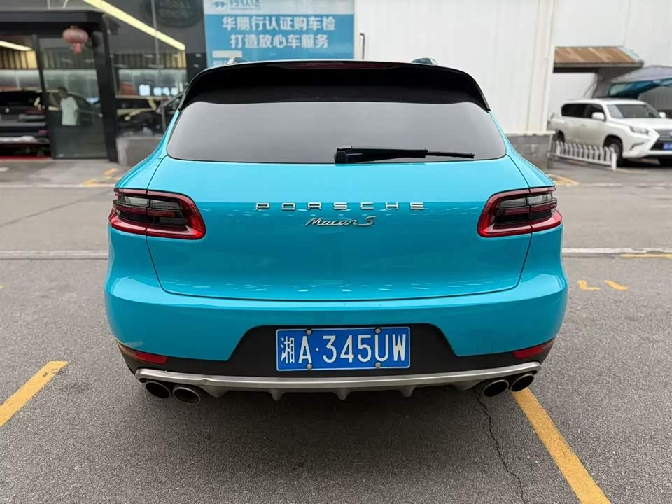 Porsche Macan