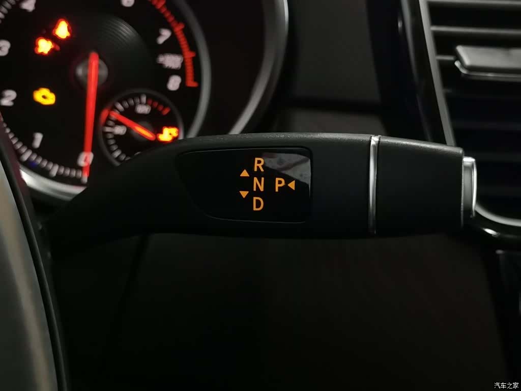 Mercedes-Benz GLE, 2015 13
