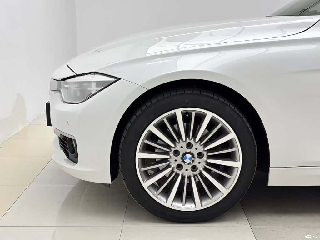 BMW 3 Series, 2018 7