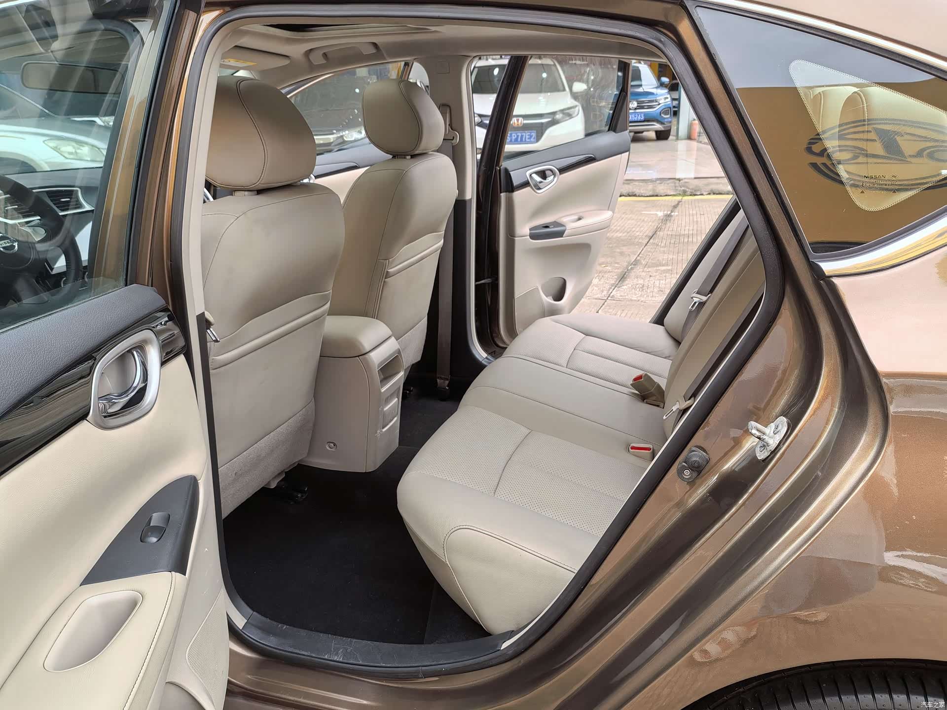Nissan Sylphy, 2016 10