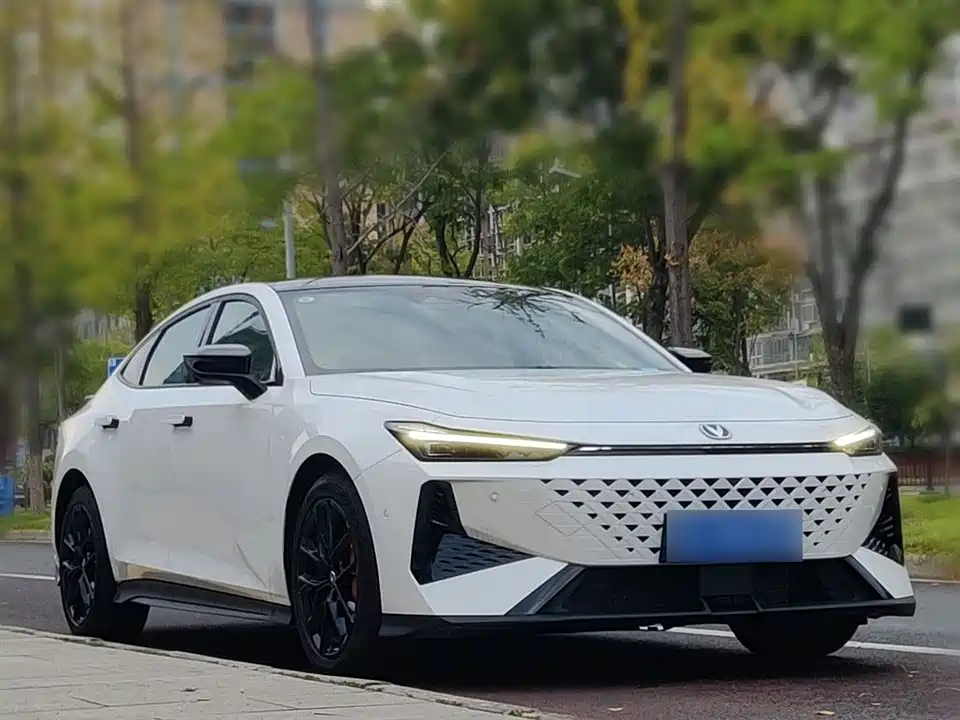 Changan UNI-V