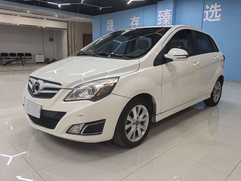 BAIC E