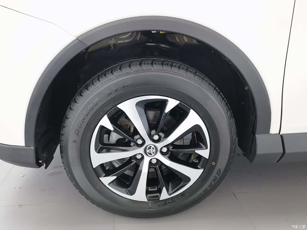 Toyota RAV4, 2018 17