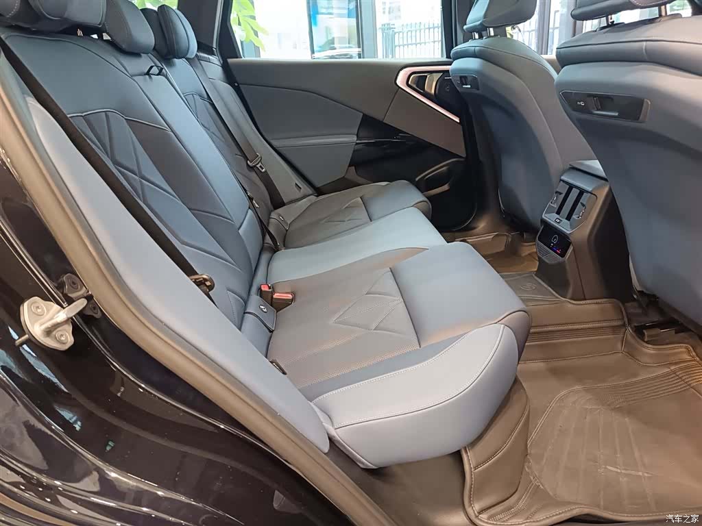 BMW X3, 2025 8