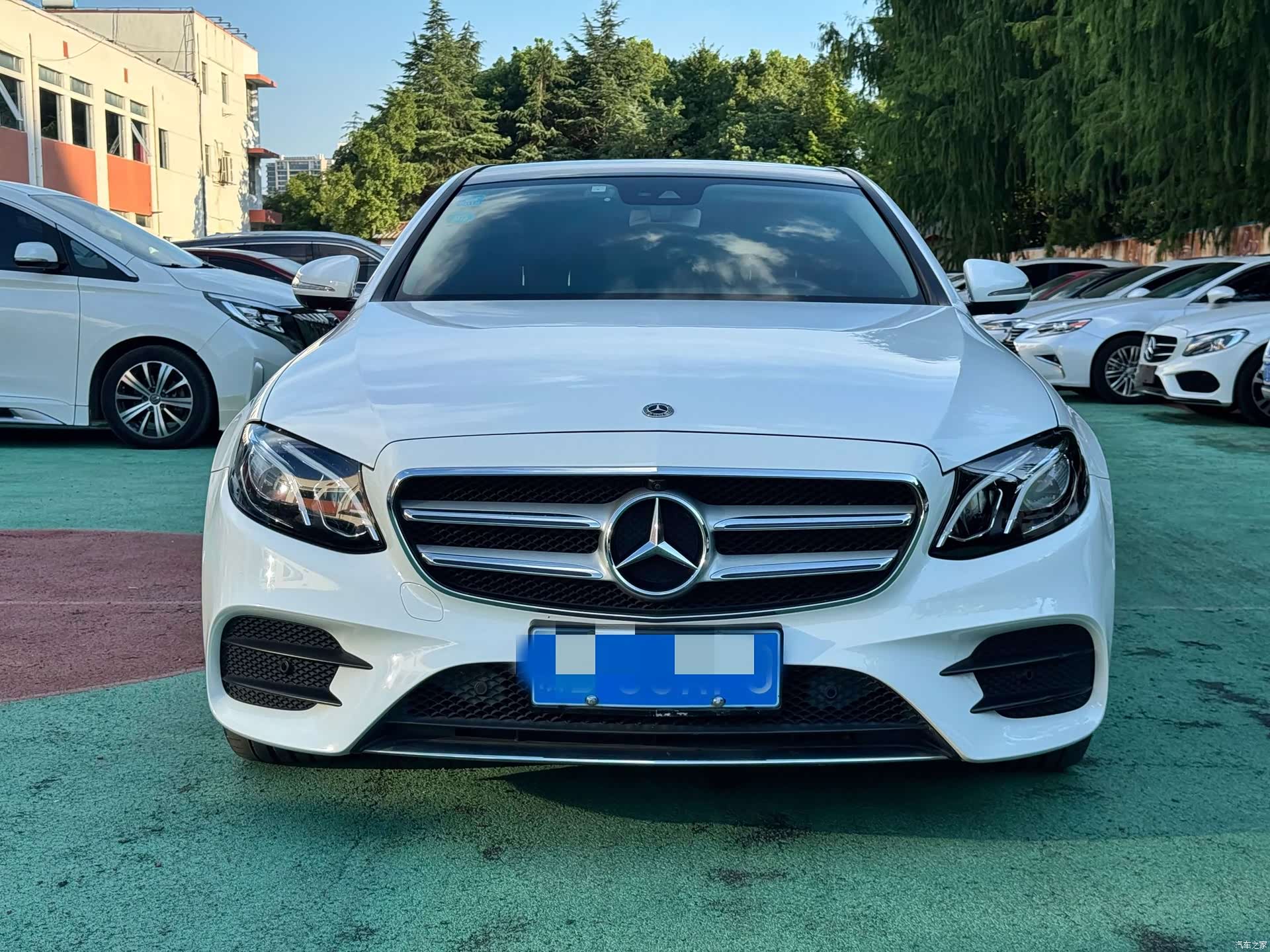Mercedes-Benz E-Class, 2017 1