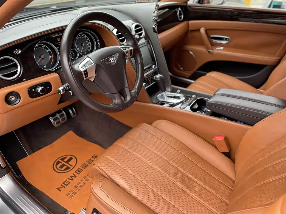 Bentley Flying