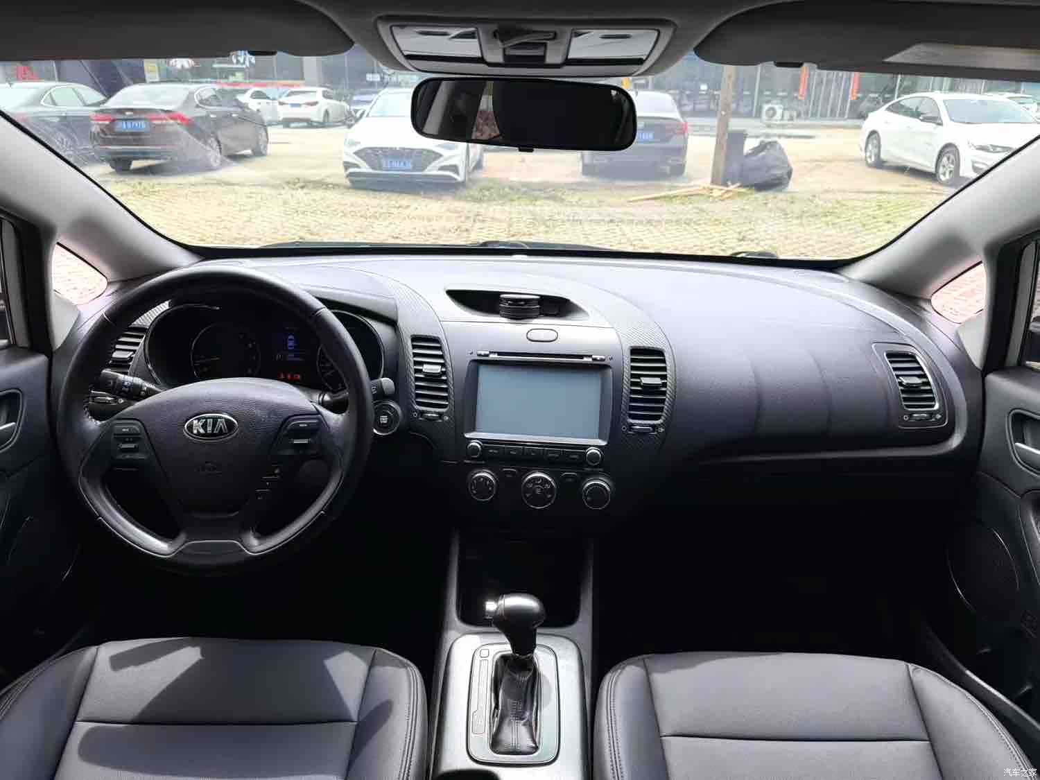 Kia K3, 2014 4