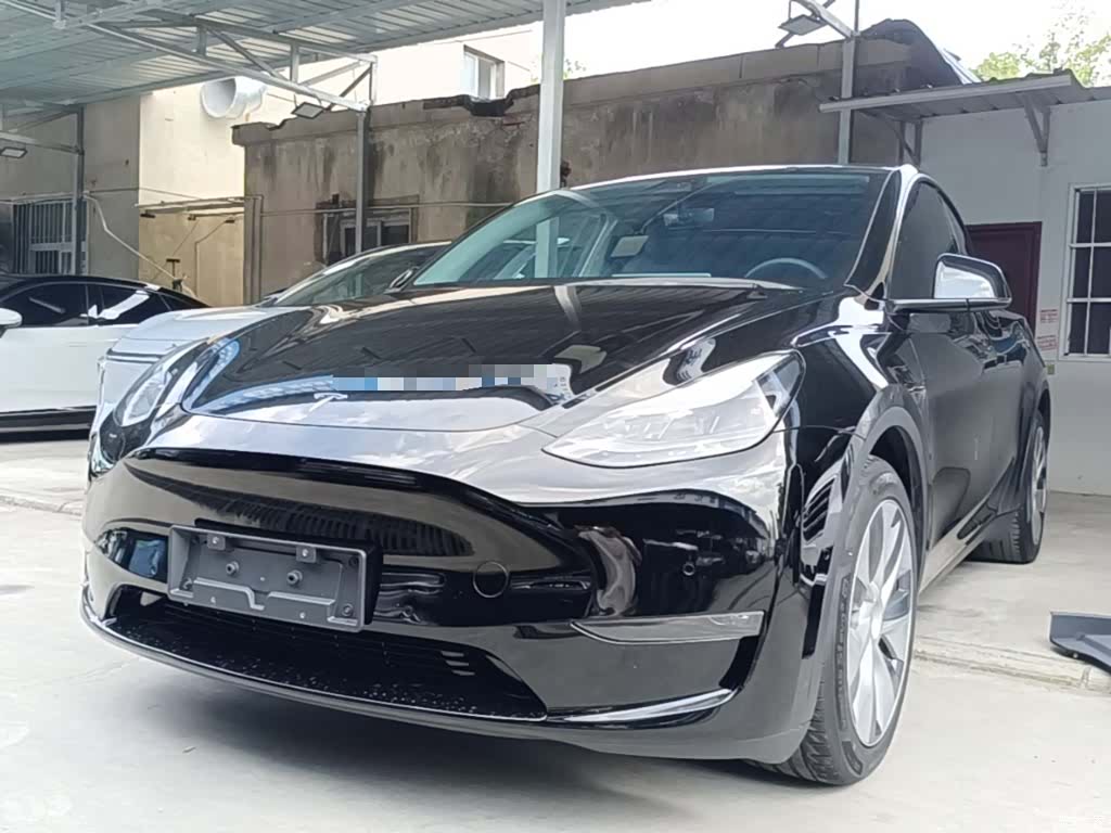 Tesla Model Y, 2021 1