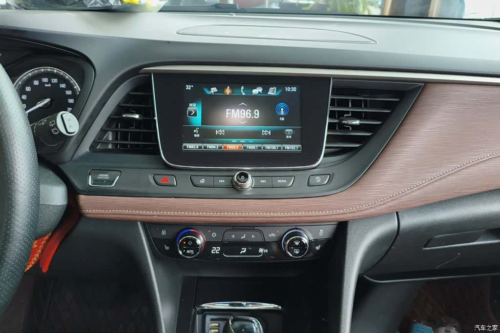 Buick GL6, 2019 13