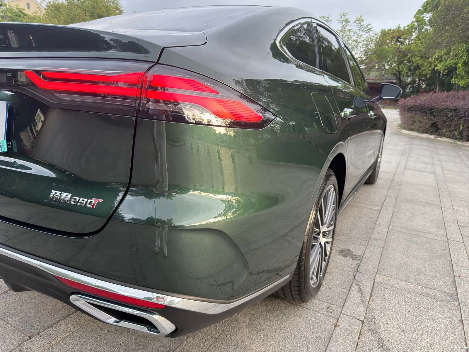 Geely Emgrand, 2025 27