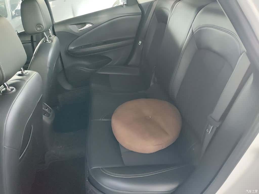 Buick Verano, 2021 17