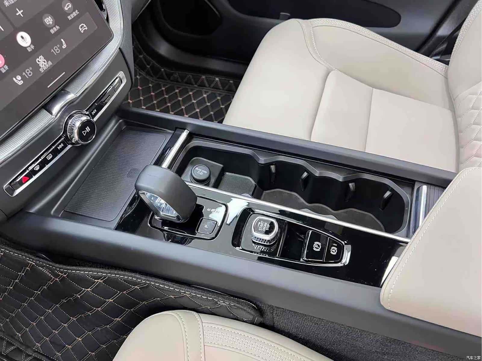 Volvo XC60, 2026 22