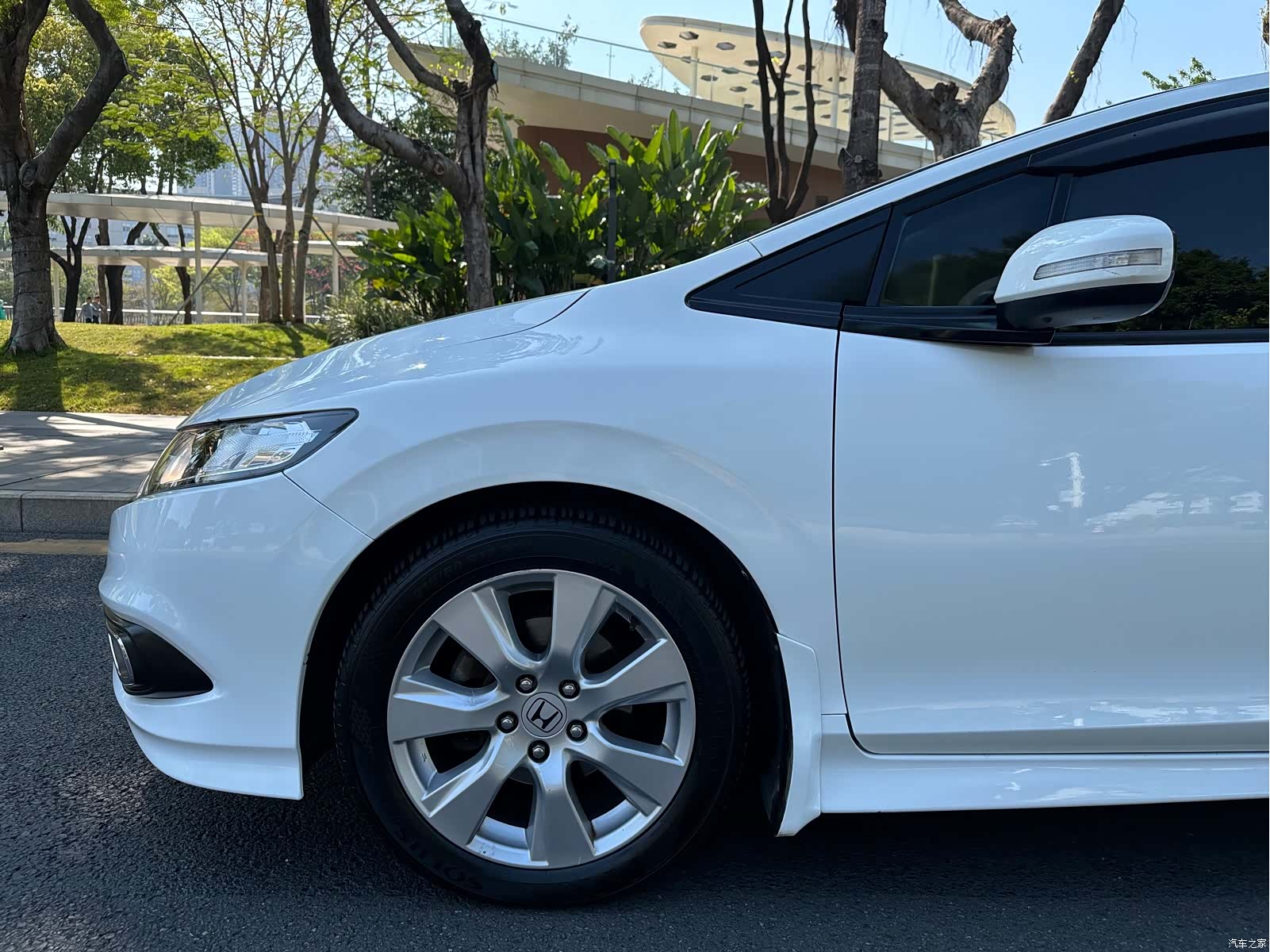 Honda Jade, 2014 24