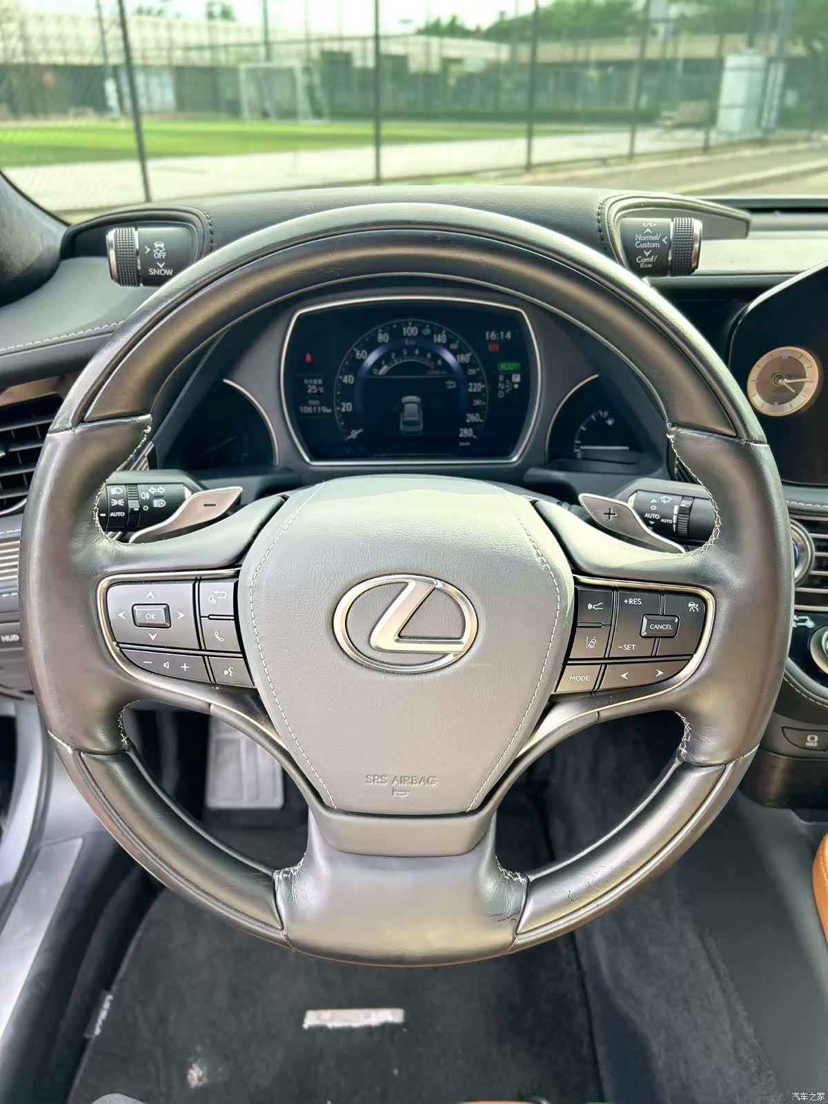 Lexus LS, 2021 все фото