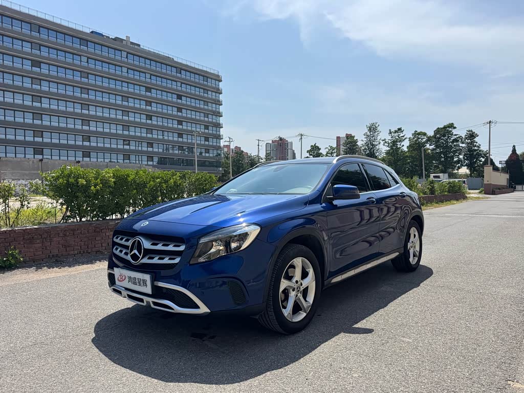 Mercedes-Benz GLA