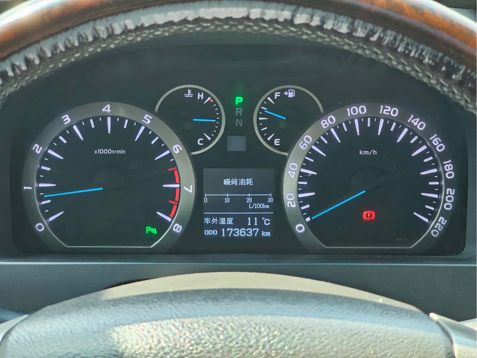 Toyota Alphard, 2012 14