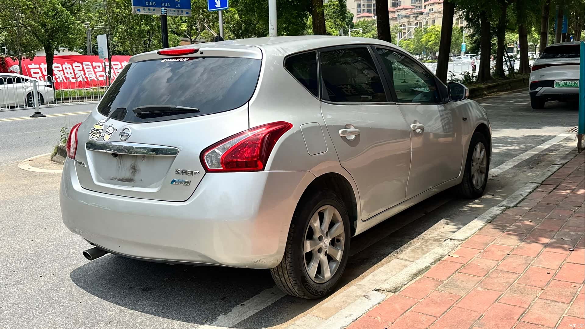 Nissan Tiida, 2012 все фото