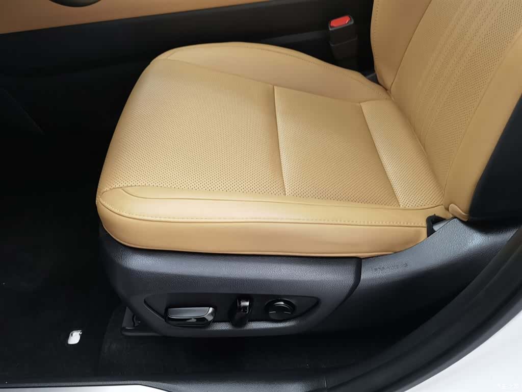 Lexus NX, 2022 20