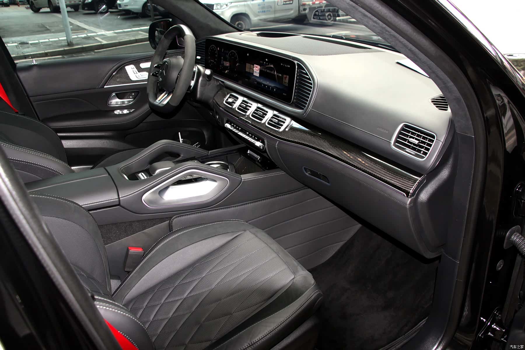 Mercedes-Benz GLS, 2024 14