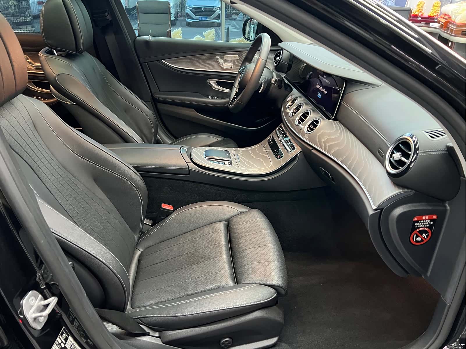Mercedes-Benz E-Class, 2022 8