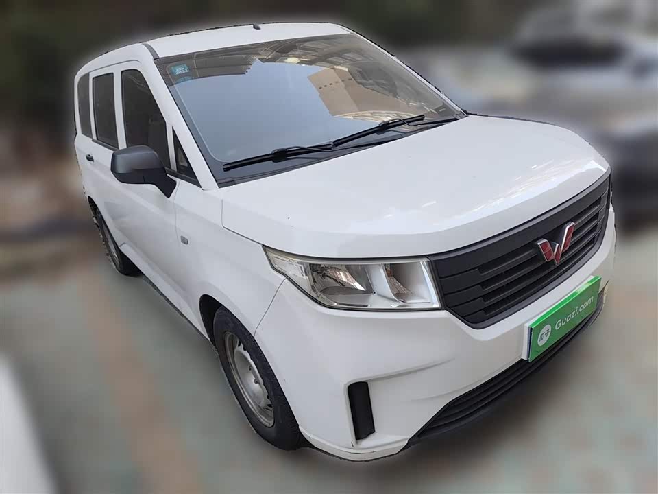 Wuling Wuling Hongguang PLUS