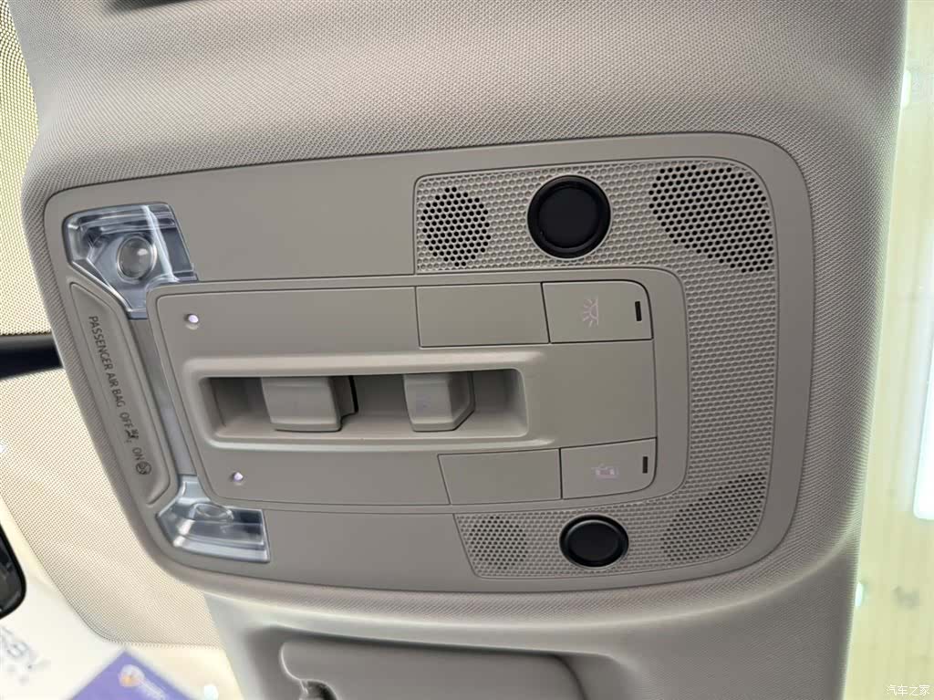 Audi Q3, 2023 14