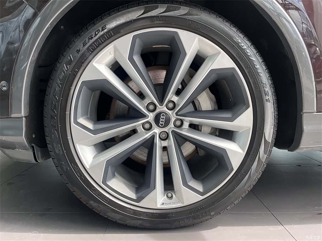 Audi Q7, 2023 19