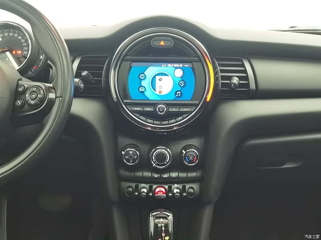 Mini ONE, 2021 12