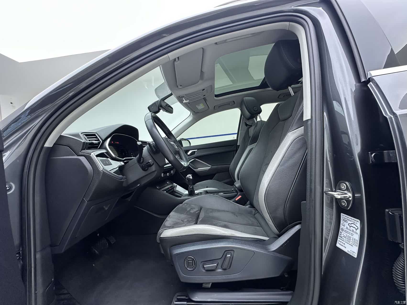 Audi Q3, 2022 7