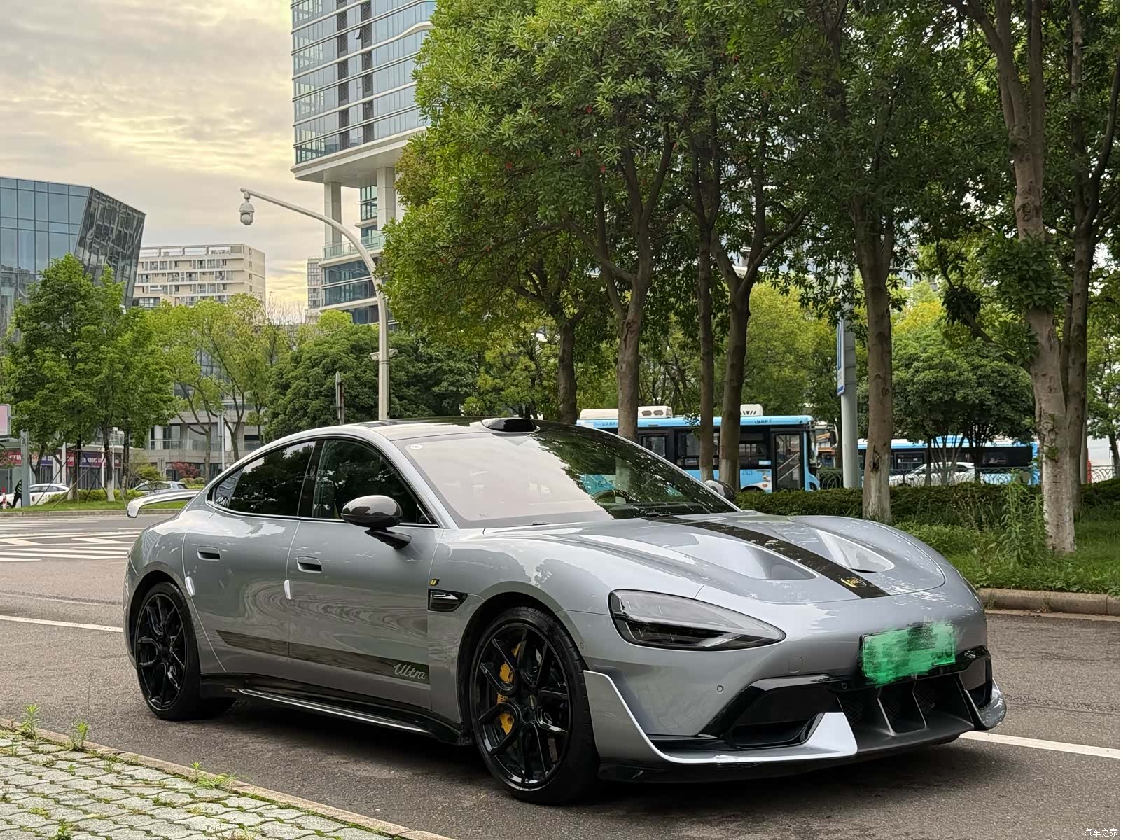 Xiaomi SU7, 2025 3