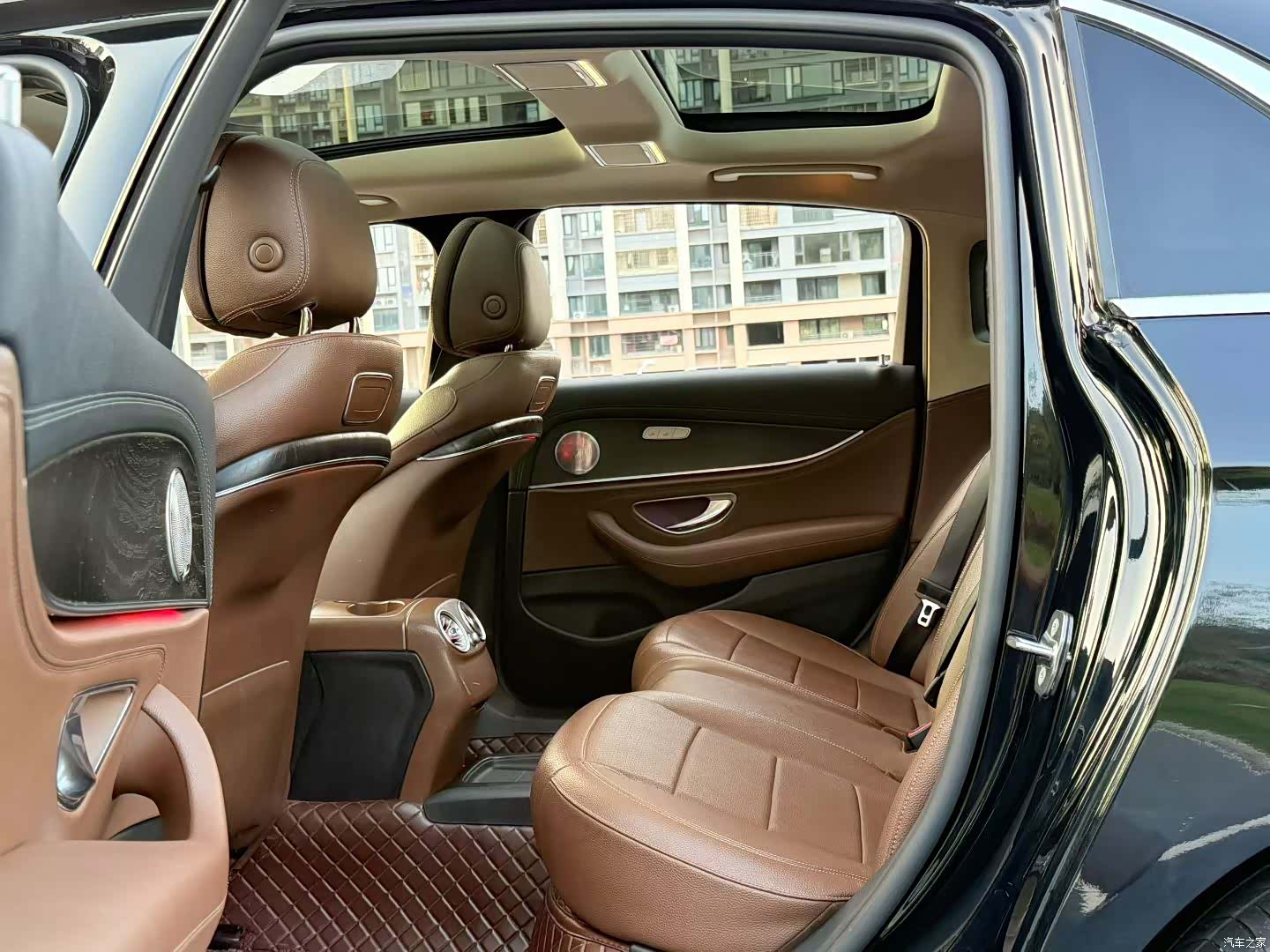 Mercedes-Benz E-Class, 2018 9