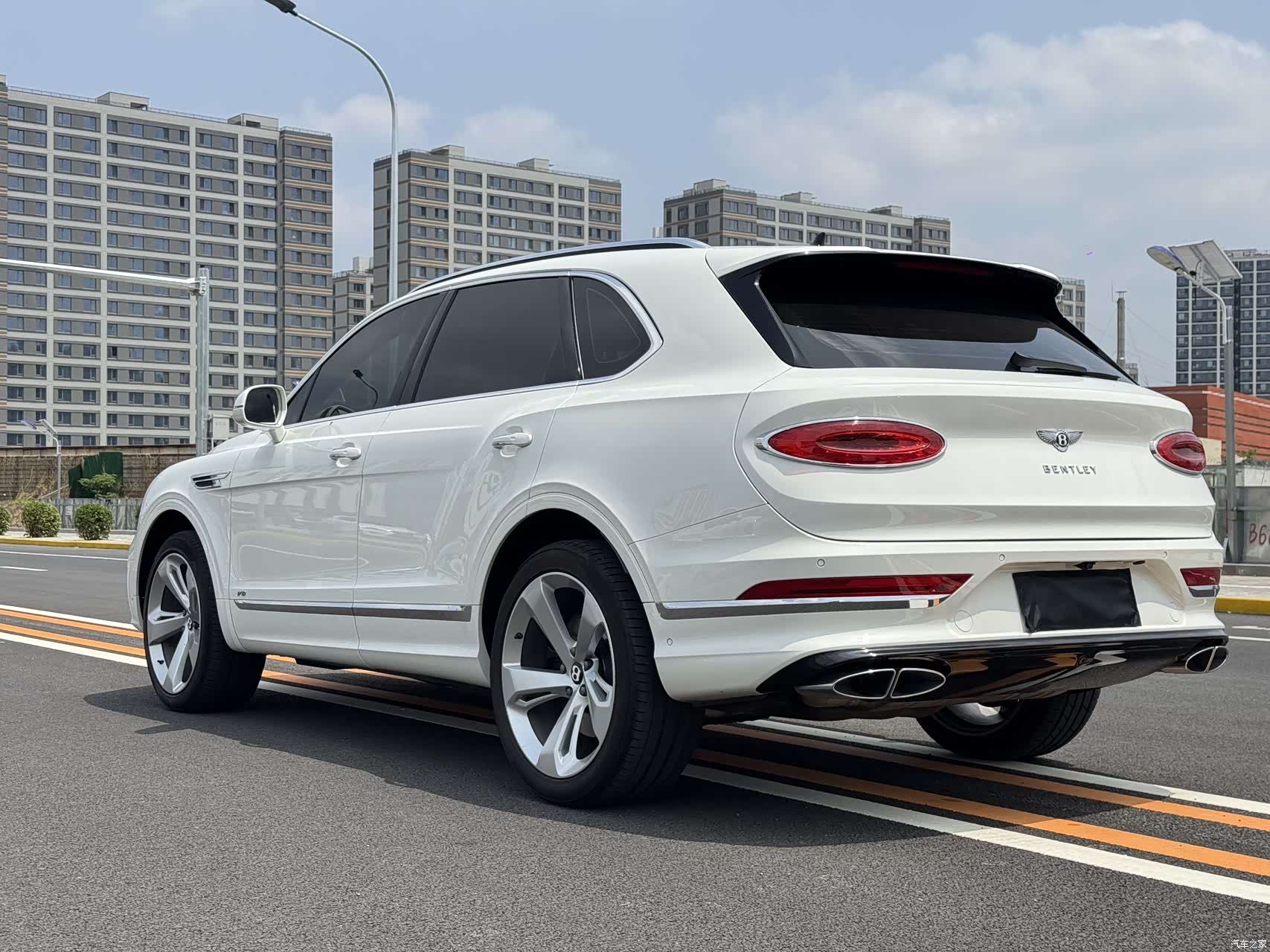 Bentley Bentayga, 2021 7