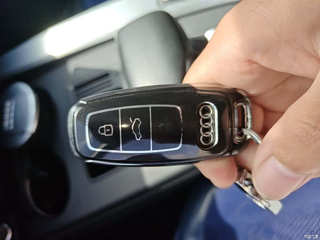 Audi A4L, 2021 9