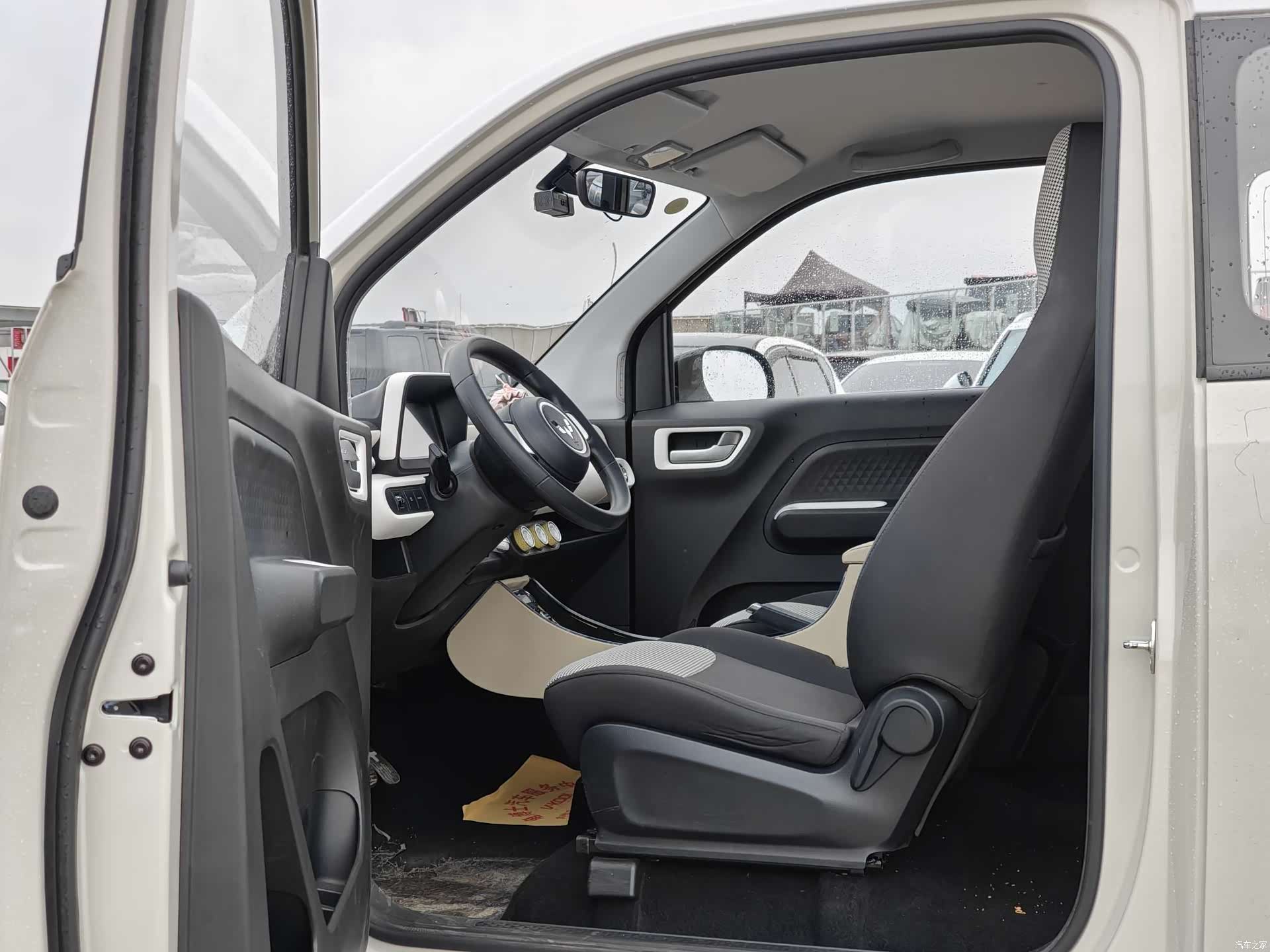 Wuling MINIEV, 2024 все фото