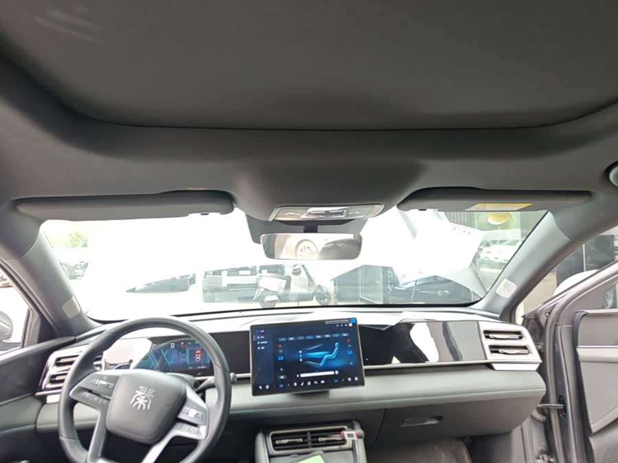 BYD Qin L 2025, фото 18